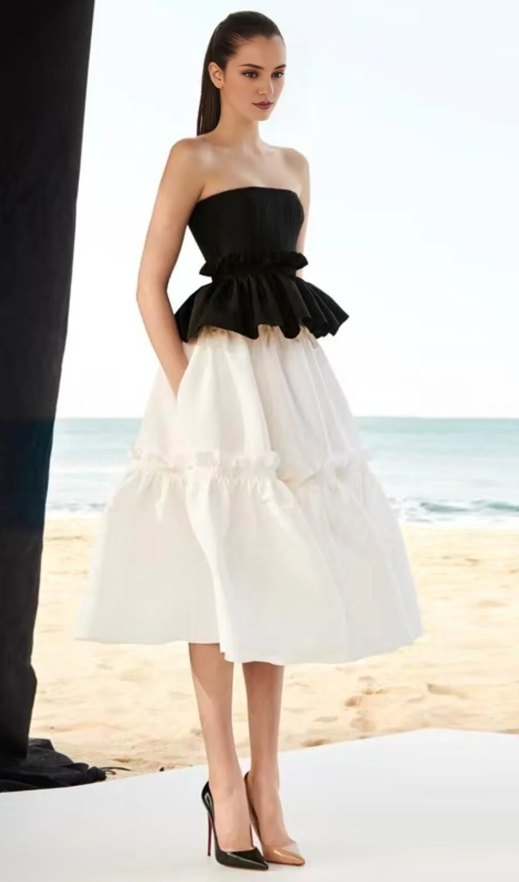 Robe de bal bustier sans bretelles avec poches et décolleté en cœur